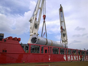 В Дудинке выгрузили оборудование для Ачинского нефтеперерабатывающего завода